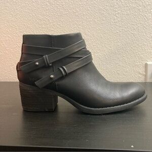 BOC Black Ankle Bootie - Right Only - Size 8.5